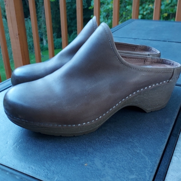Dansko Shoes - Dansko Melody clog